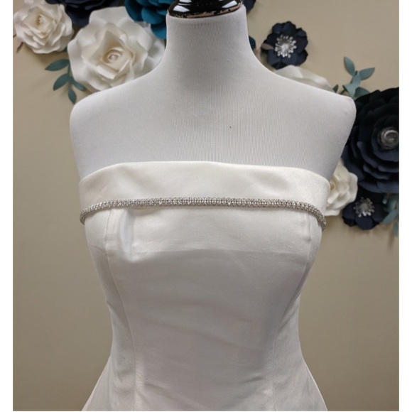 Christian Michele Wedding Dress Ball gown A Line Size 6 4 Bow Back strapless - Picture 3 of 8